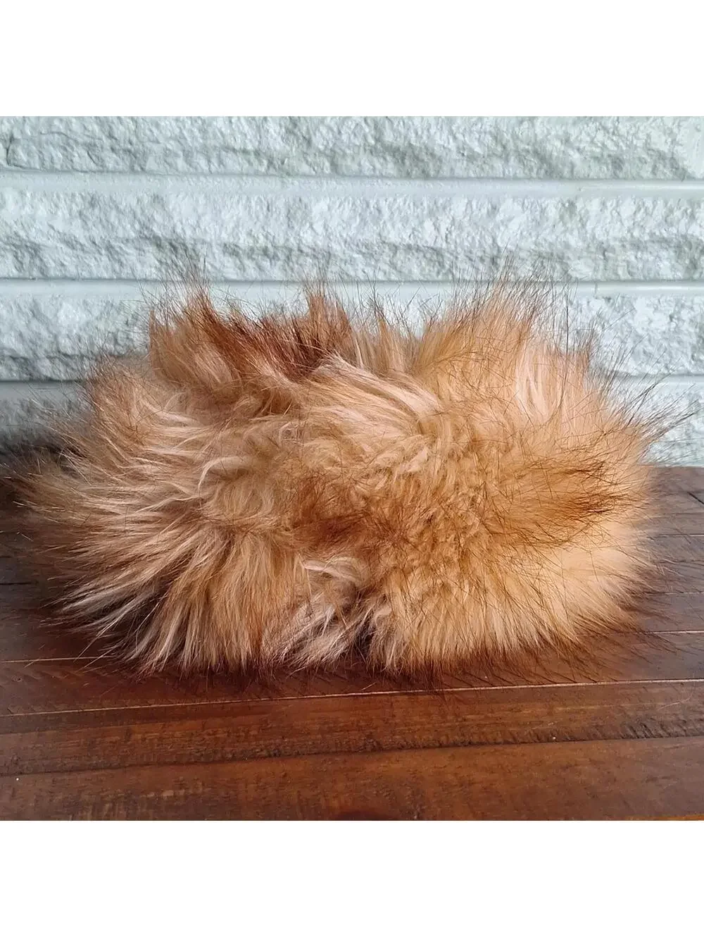 Nwot Donna Salyers Fabulous Furs 100% Faux Fur Hat